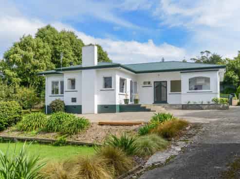 20 Domain Road, Waipawa