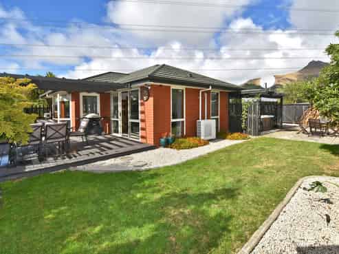 30 Scruttons Road, Hillsborough