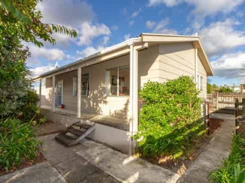 20B Hilton Grove, Kelvin Grove