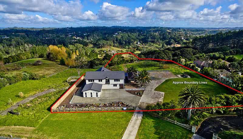 187 Okura River Road, Okura