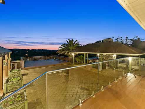 187 Okura River Road, Okura