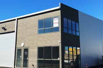 Bright 2 Level Office in Sockburn