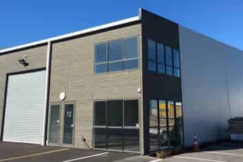 Bright 2 Level Office in Sockburn