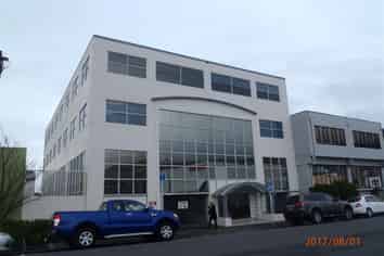 Top Quality Office Suite of 291 m2 in Lower Hutt