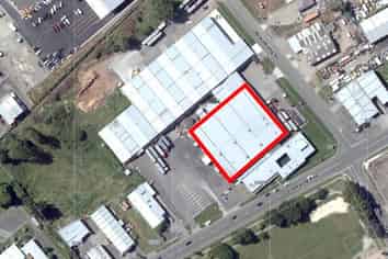 Drive-Through Warehouse