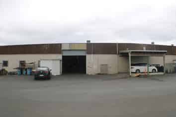 Drive-Through Warehouse