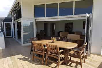 218a Beverley Terrace, Whangamata