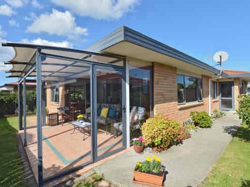 16 Simons Street, Kensington