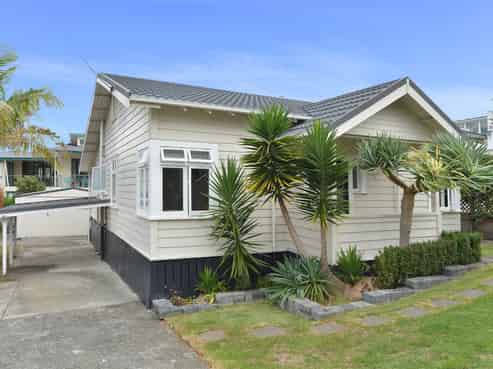 8 Seaview Road, Whangarei Central