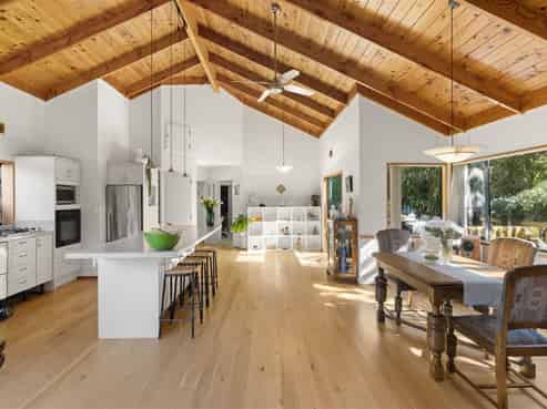 24A Seaview Avenue, Northcote