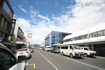 Totally Refurbished Retail/Office Space