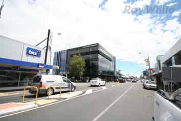 Totally Refurbished Retail/Office Space