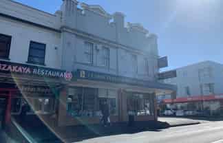 CBRE - High Profile Manukau Road Corner