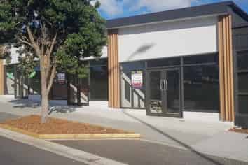BRAND NEW RETAIL SILVERDALE - MOVE IN READY!
