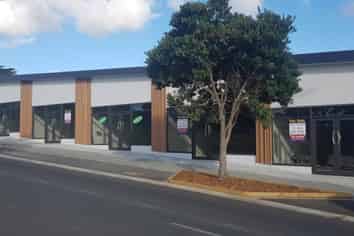BRAND NEW RETAIL SILVERDALE - MOVE IN READY!
