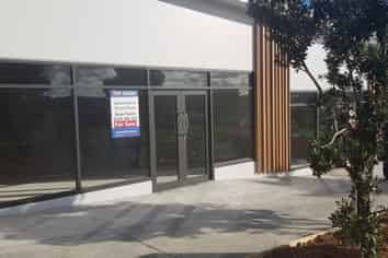 BRAND NEW RETAIL SILVERDALE - MOVE IN READY!