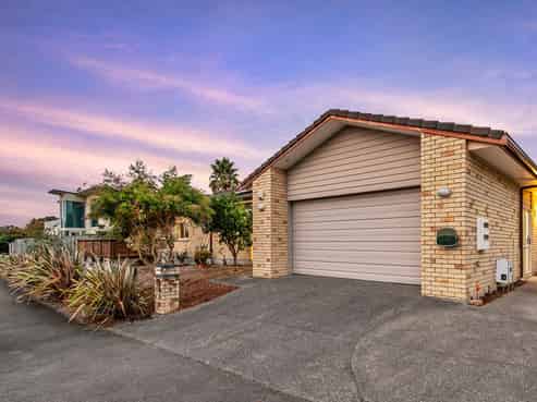 2 Totara Views Drive, Red Beach