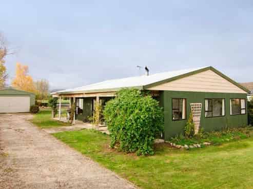 16 Marsh Road, Ettrick