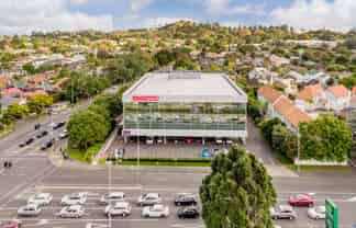 Huge Profile on Greenlane