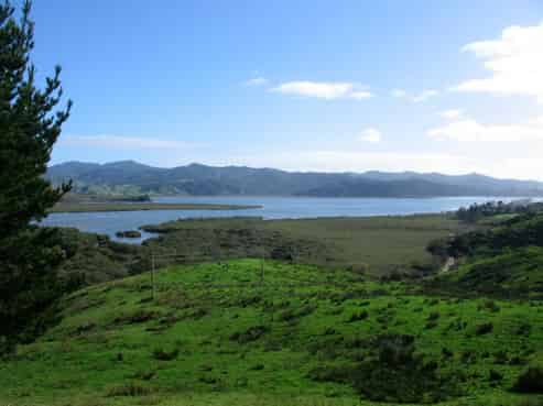 579 Sh25, Whangapoua
