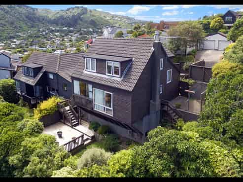 16A Indira Place, Khandallah