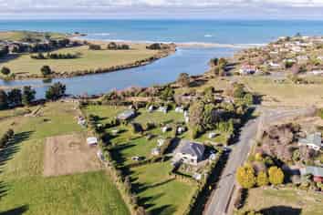 1366 Waianakarua Road, Kakanui