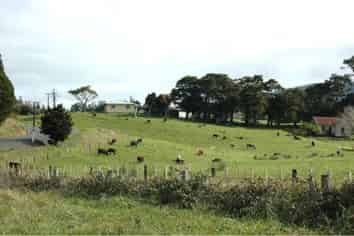 543 West Coast Road, Makarau