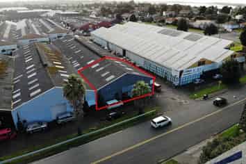 Versatile Warehouse Space