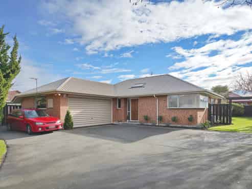 6 Mull Place, Broomfield