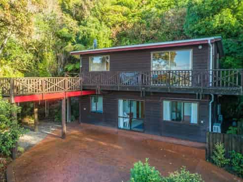 68 Hauraki Terrace, Pukawa