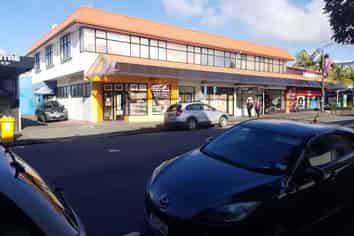 Large Tidy Office Space in CBD