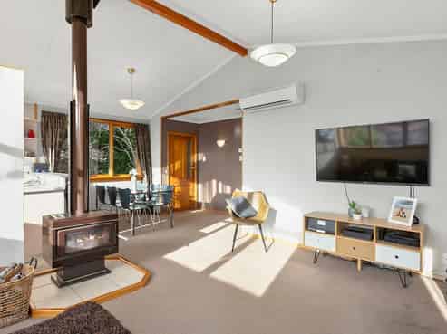 121 Barr Street, Kenmure