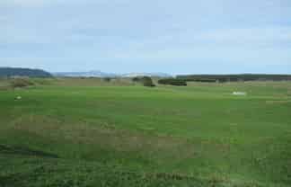 385 Waikawa Beach Road, Manakau