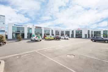 SELF CONTAINED MODERN OFFICES