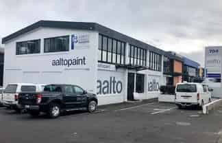 High Profile Retail Space close proximity to motor