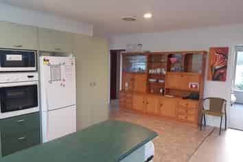 12 Earlsworth Road, Mangere East