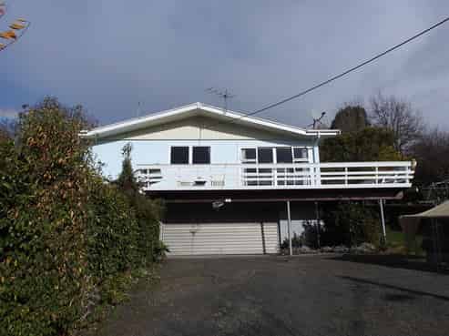 12 Dixon Way, Taihape and Surrounds