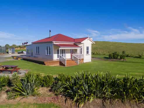 14 Syd Smith Road, Topuni