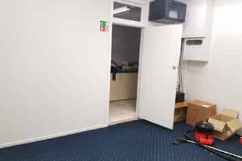 Dominion Road - Retail or Office