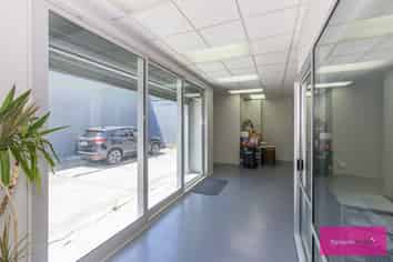 Commercial Opportunity !! Ignore other pricing !!