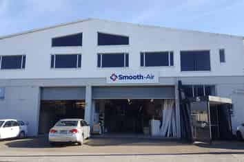 Great value Office with 5 car parks in Petone