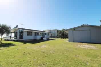 340 Kenwood Drive, Matarangi