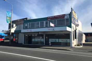 Huge Profile to Main North Road