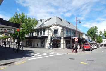 Absolute CBD Queenstown