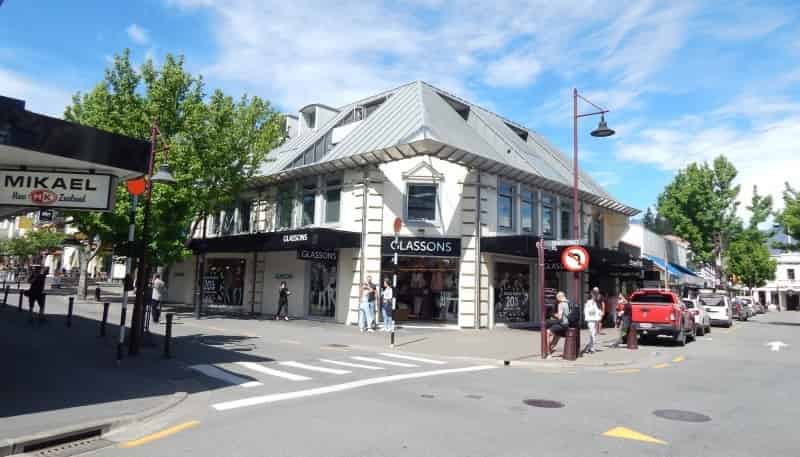 88 Beach Street, Queenstown