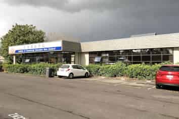 GROUND FLOOR OFFICE WITH POTENTIAL