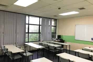 GROUND FLOOR OFFICE WITH POTENTIAL