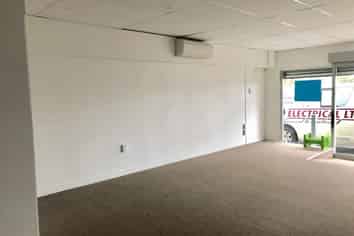 Unique retail lease on St George Street