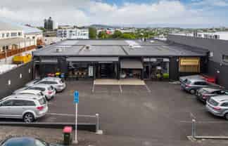 OFFICE / WAREHOUSE OPPORTUNITY