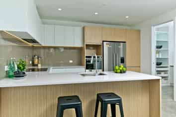 Apartment  Beach and Cavalli Apartments, Long Bay